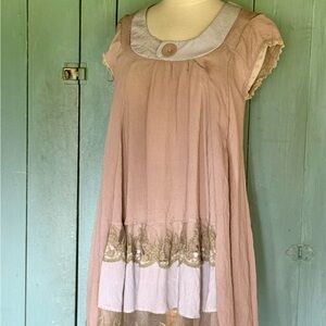 Subtle Shimmering Pastel A-line Swing Top with Mesh Lace Accents M